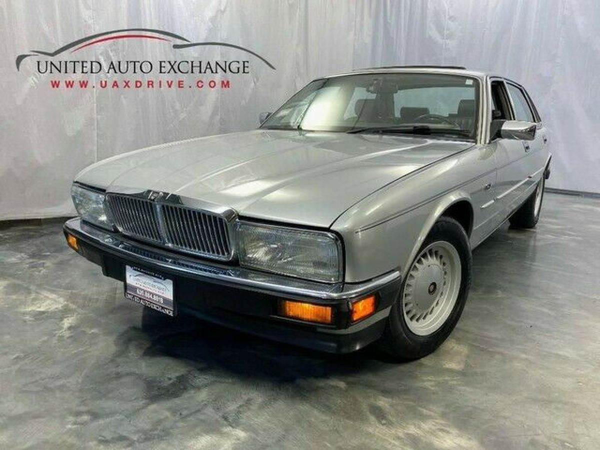 1990 Jaguar XJ Sovereign
