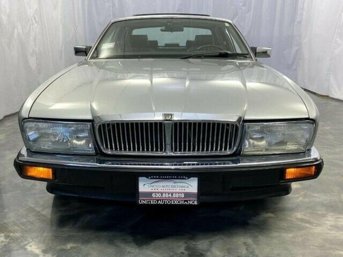 1990 Jaguar XJ Sovereign - photo 4