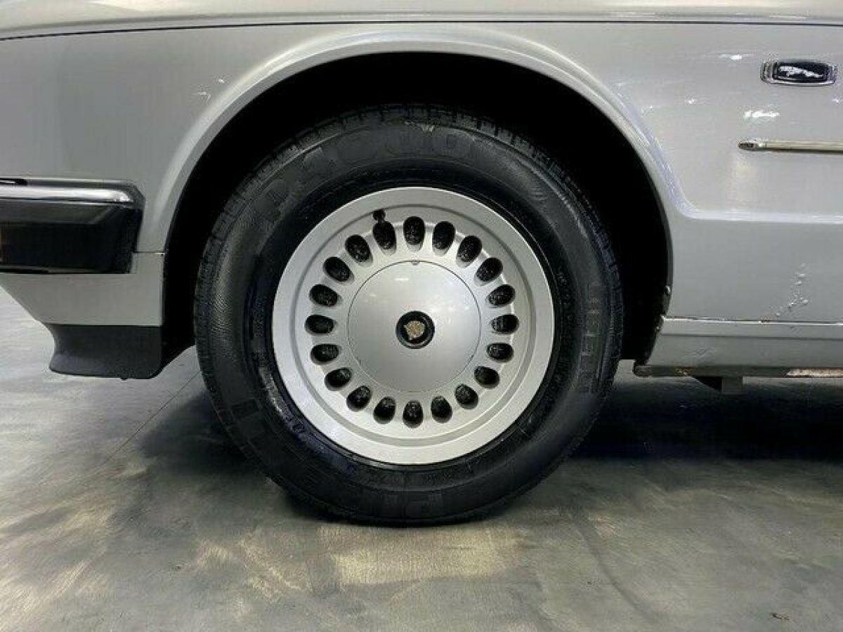 1990 Jaguar XJ Sovereign - photo 7
