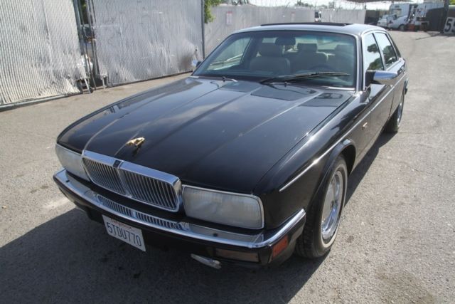 1990 Jaguar XJ Vanden Plas