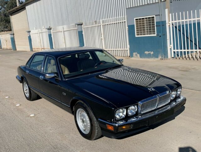 1990 Jaguar XJ6 SEDAN - photo 7