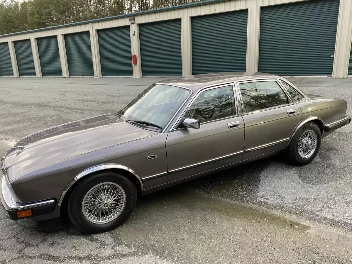 1990 Jaguar XJ6 SOVEREIGN