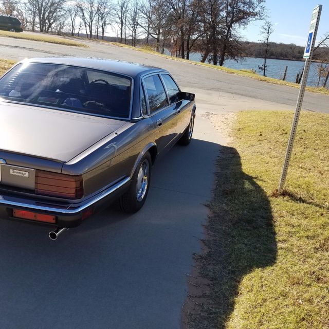 1990 Jaguar XJ6 SOVEREIGN - photo 3