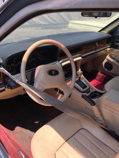 1990 Jaguar XJ6 - photo 11