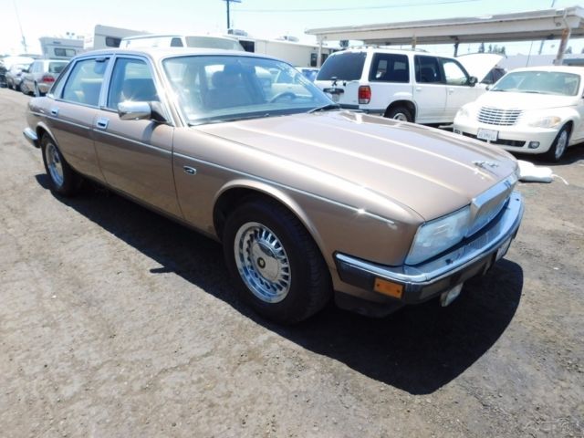 1990 Jaguar XJ-Series XJ6 Vanden Plas - photo 3