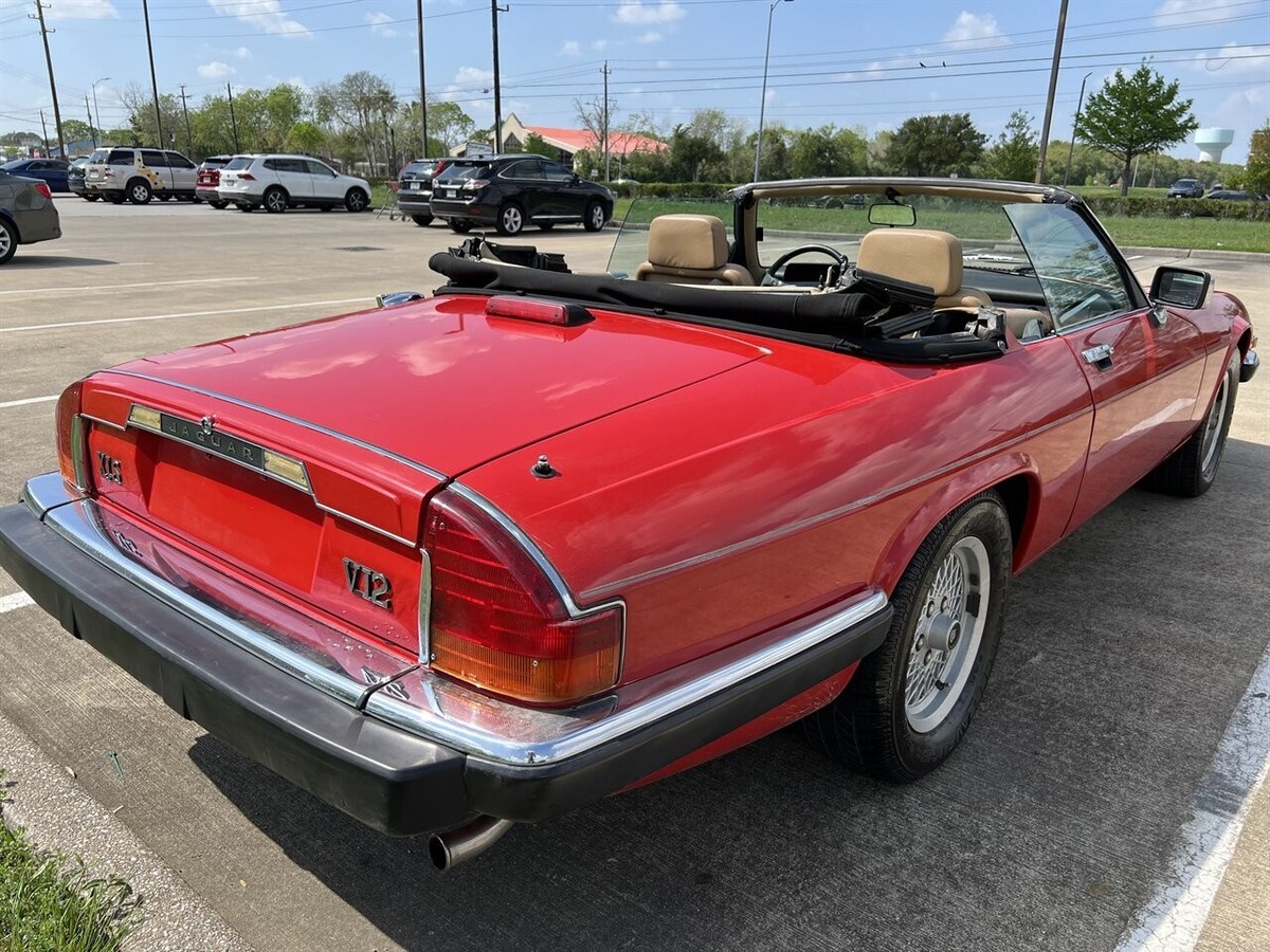 1990 XJ8 XJS 5.3 LITER V12 CONVERTIBLE ONLY 47K MILES RED - photo 10