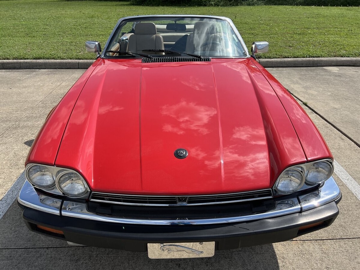 1990 XJ8 XJS 5.3 LITER V12 CONVERTIBLE ONLY 47K MILES RED - photo 4