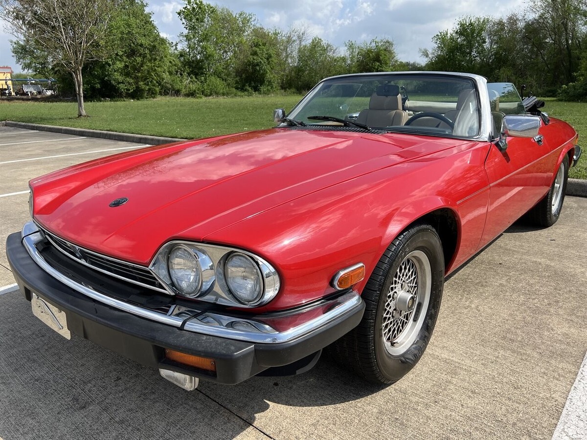 1990 XJ8 XJS 5.3 LITER V12 CONVERTIBLE ONLY 47K MILES RED - photo 5
