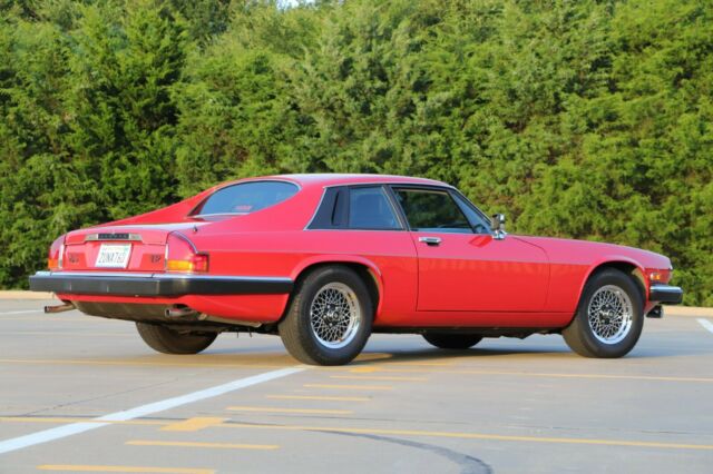 1990 Jaguar XJS 14k orignal miles, orignal paint time capsule. - photo 2