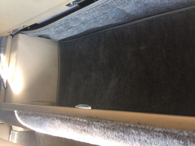 1990 Jaguar XJS Convertible XJSV 12 - photo 11