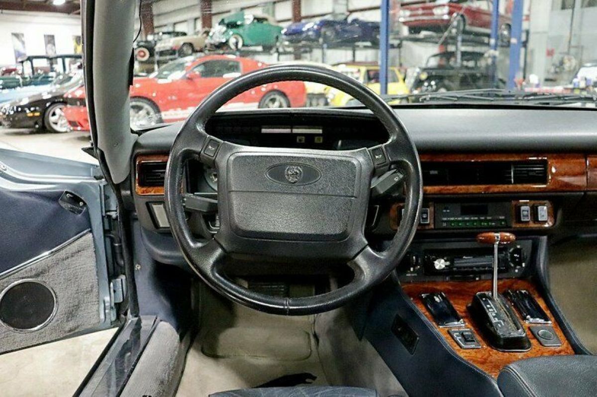 1990 Jaguar XJS V12 - photo 12
