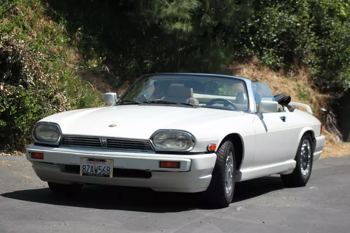 1990 Jaguar XJS V12 Convertible W/Rare TWR Body Kit one of a kind low mileage 1990 Jaguar XJS