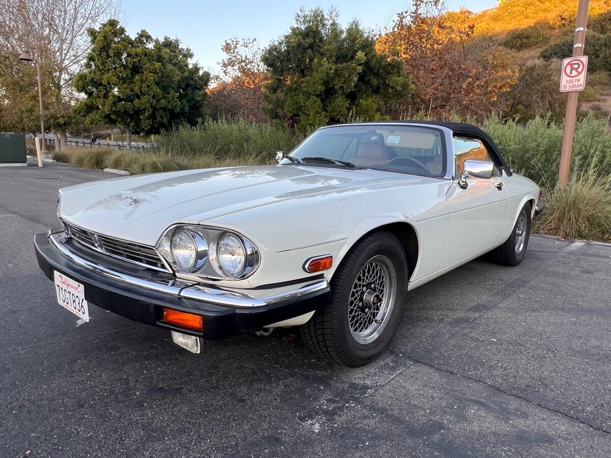 1990 Jaguar XJS White RWD Automatic 1990 Jaguar XJS
