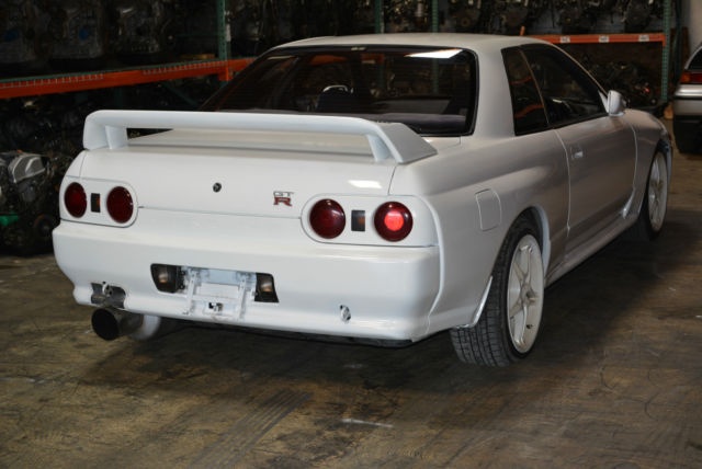 1990 Nissan GT-R 2 Door - photo 8