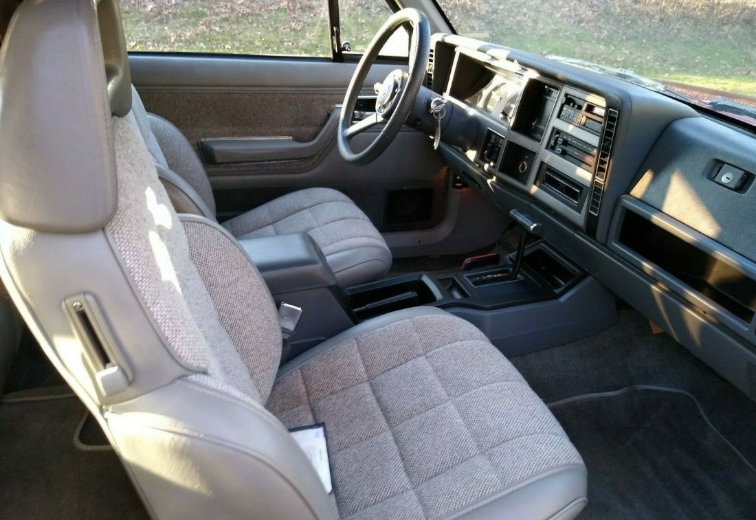 1990 Jeep Cherokee Country - photo 13