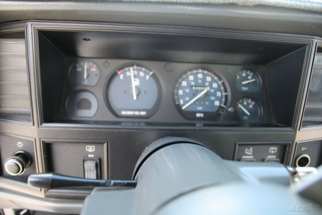 1990 Jeep Cherokee Pioneer - photo 12