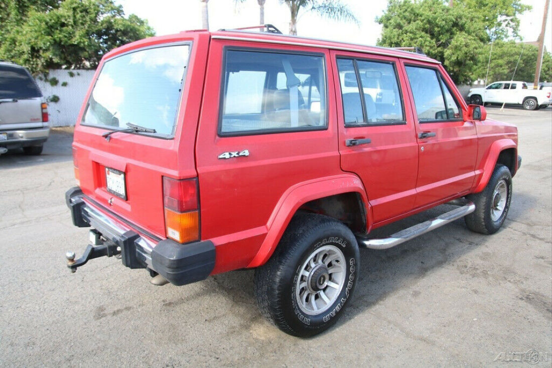 1990 Jeep Cherokee Pioneer - photo 5