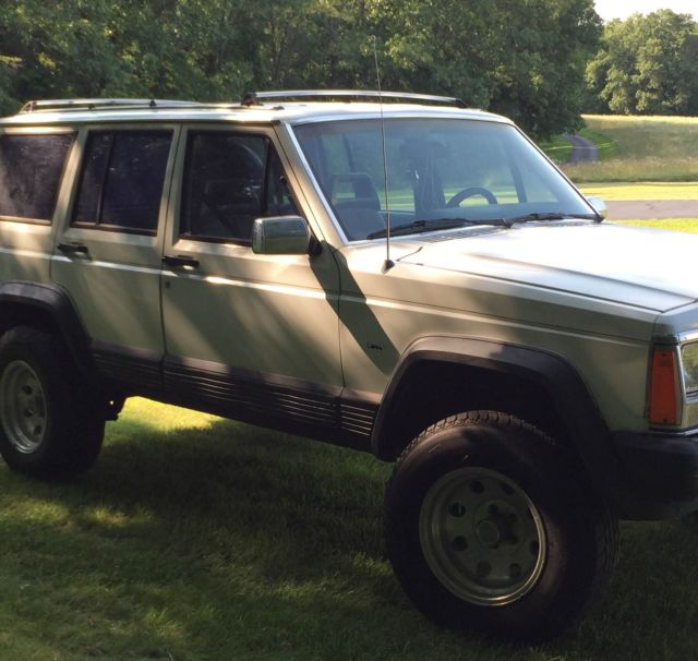 1990 Jeep Cherokee - photo 4