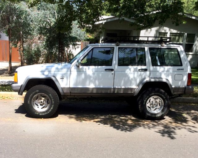 1989 Jeep Cherokee Laredo - photo 2