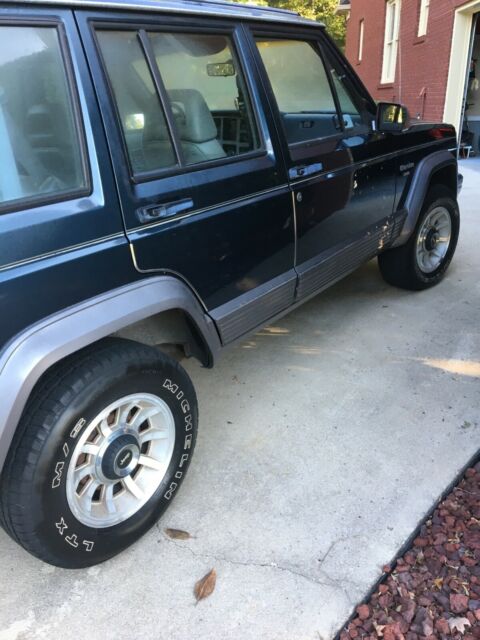 1990 Jeep Cherokee Laredo - photo 12