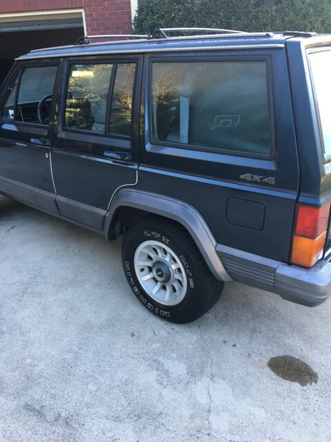 1990 Jeep Cherokee Laredo - photo 13