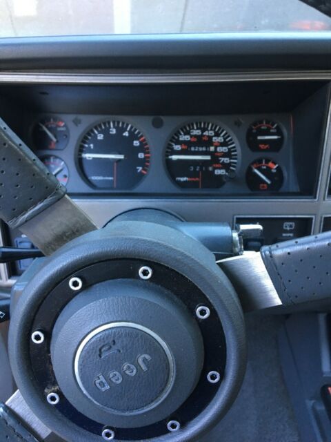 1990 Jeep Cherokee Laredo - photo 4