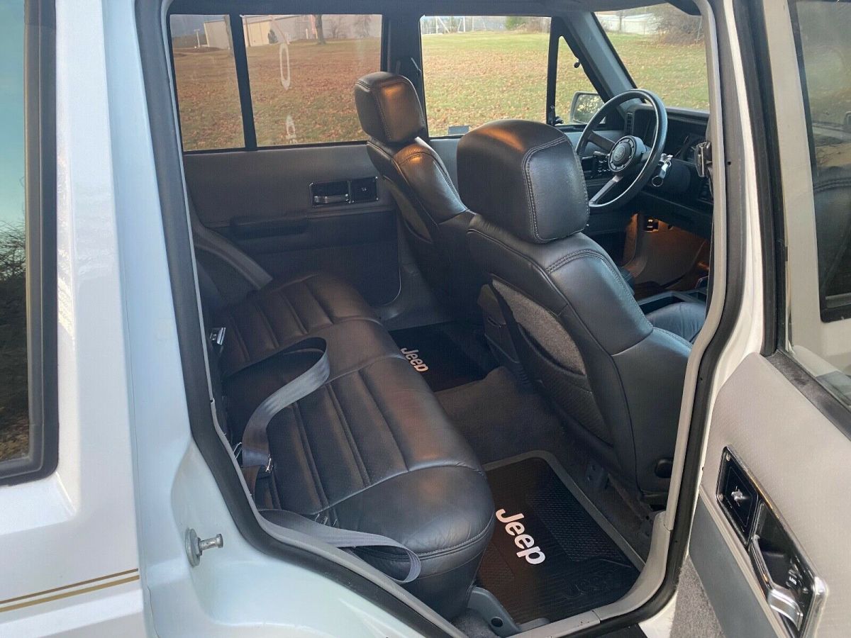 1990 Jeep Cherokee - photo 7