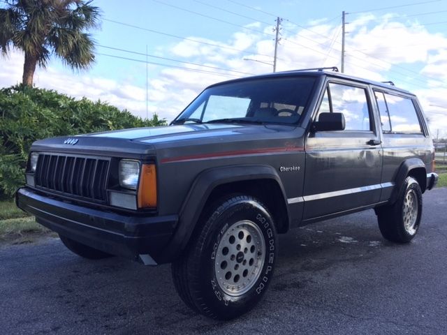 1990 Jeep Cherokee Sport Sport Utility 2-Door - photo 2