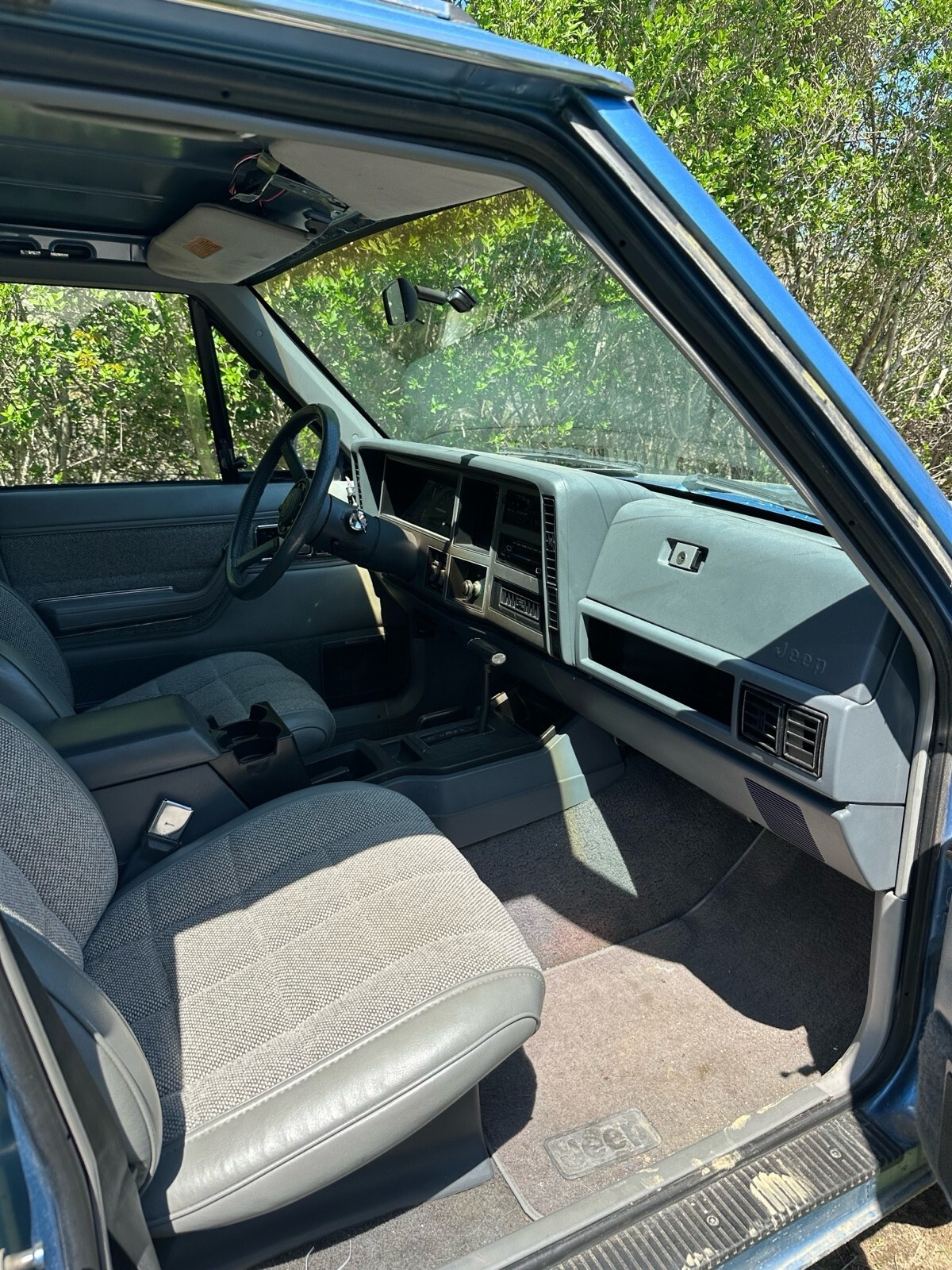 1990 Jeep Cherokee LAREDO - photo 7
