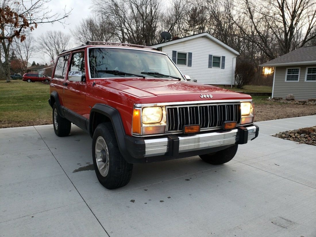 1990 Jeep Cherokee SUV Red 4WD Manual LAREDO 1990 Jeep Cherokee LAREDO