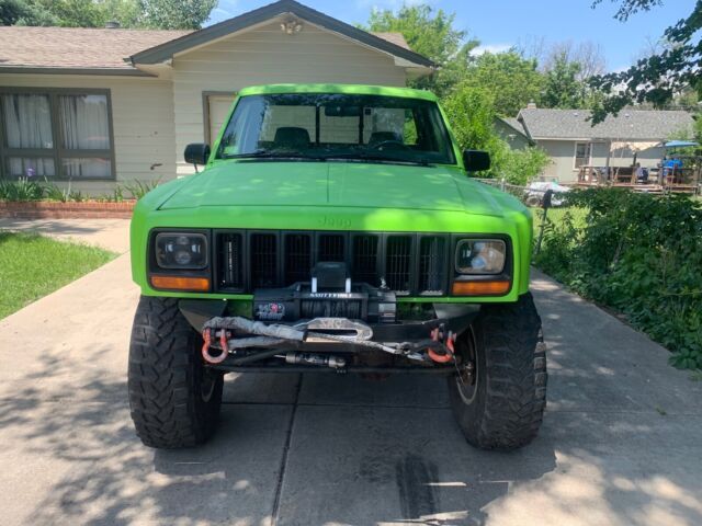 1990 Jeep Comanche Pickup Green 4WD Manual PIONEER 1990 Jeep Comanche PIONEER