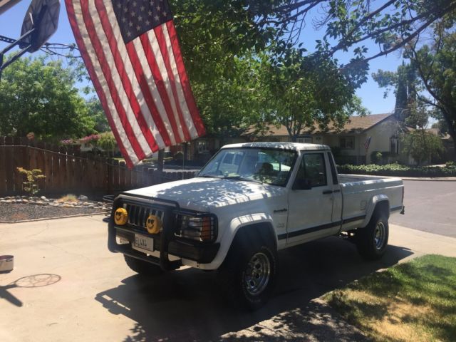 1990 Jeep Comanche Pioneer 4x4 long 1990 Jeep Comanche Pioneer