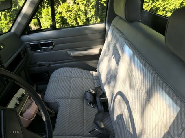 1990 Jeep Comanche Standard - photo 3