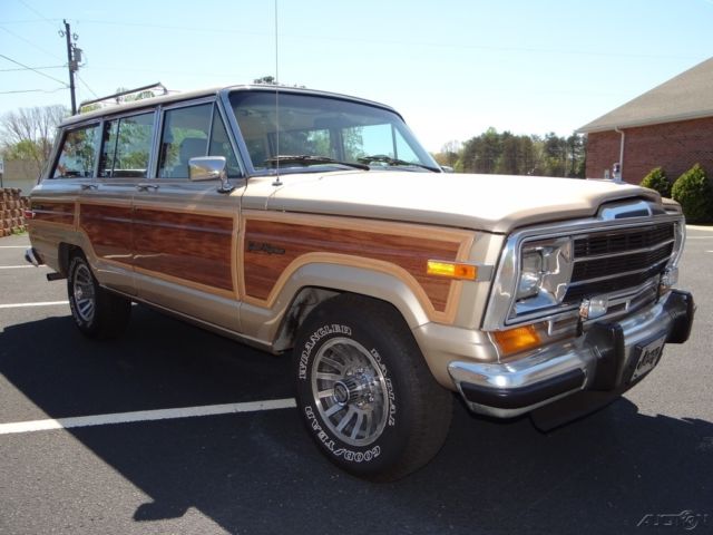 1990 Jeep Wagoneer Base Sport Utility 4-Door - photo 11