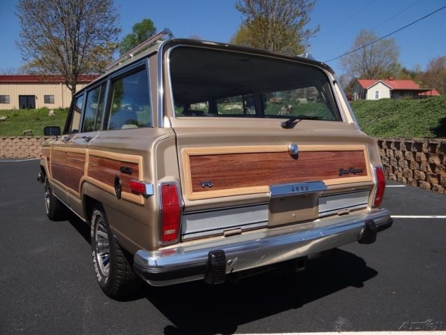 1990 Jeep Wagoneer Base Sport Utility 4-Door - photo 5