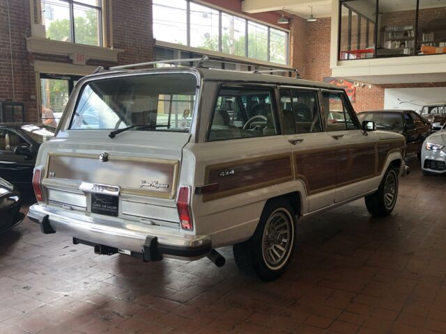 1990 Jeep Wagoneer -- - photo 11