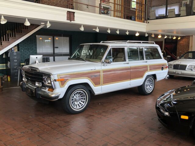 1990 Jeep Wagoneer -- - photo 4