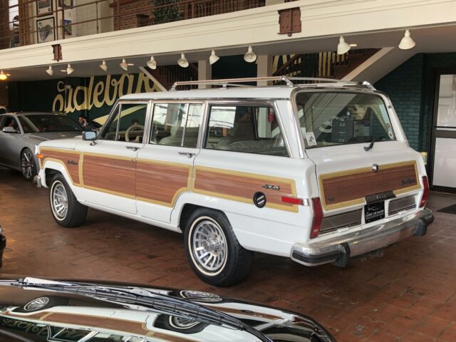 1990 Jeep Wagoneer -- - photo 6