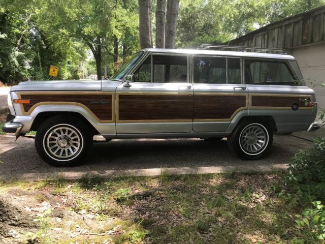 1990 Jeep Wagoneer - photo 2
