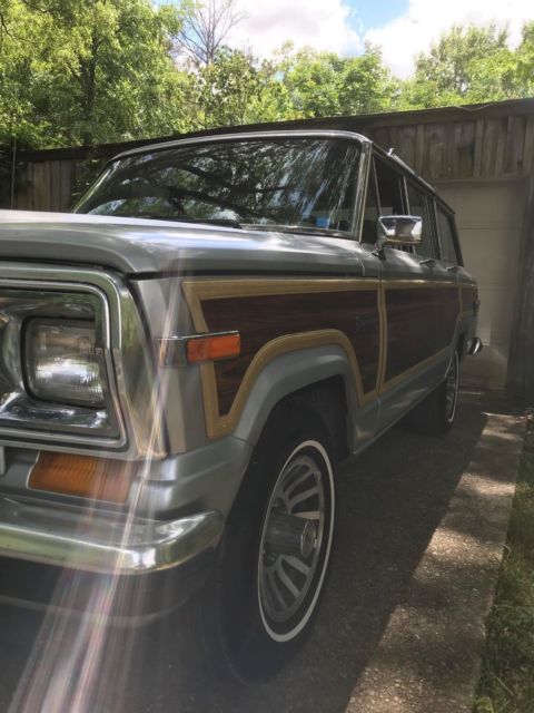 1990 Jeep Wagoneer - photo 9