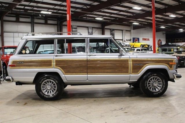 1990 Jeep Wagoneer -- - photo 6