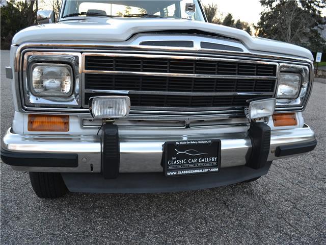 1990 Jeep Wagoneer -- - photo 10
