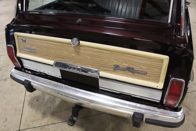 1990 Jeep Wagoneer -- - photo 10