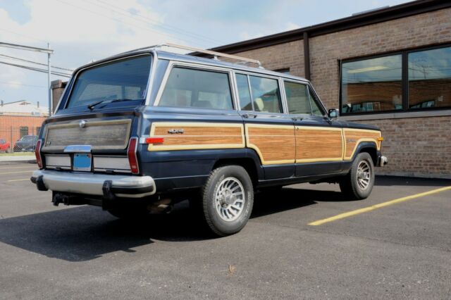 1990 Jeep Wagoneer - photo 6