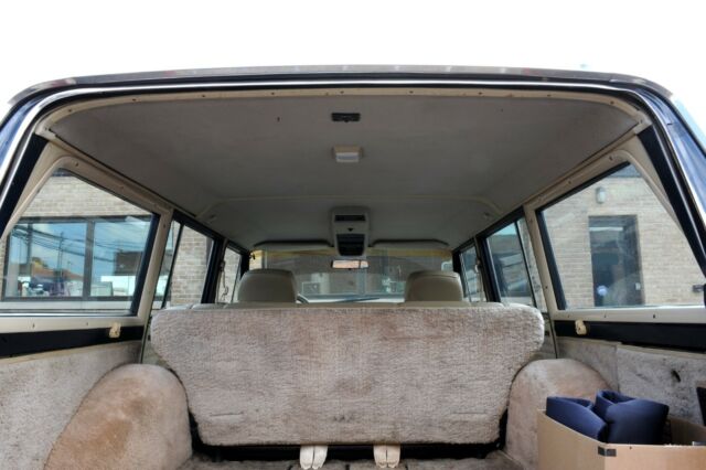 1990 Jeep Wagoneer - photo 9