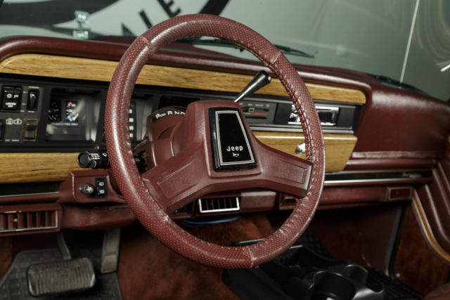 1990 Jeep Wagoneer 4WD - photo 2