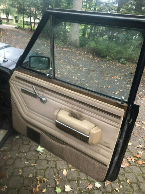 1990 Jeep Wagoneer - photo 12