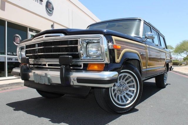 1990 Jeep Grand Wagoneer 4X4 140503 Miles Midnight Blue SUV 5.9L 8-Cyl Engine A 1990 Jeep Wagoneer --