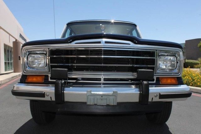 1990 Jeep Wagoneer -- - photo 11