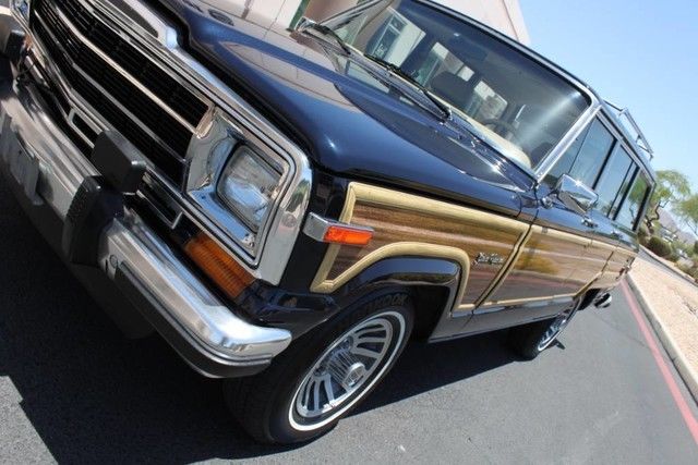1990 Jeep Wagoneer -- - photo 12